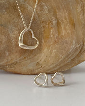 Load image into Gallery viewer, Hollow Heart Pendant Set
