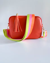 Load image into Gallery viewer, Vegan Leather Single Zip Handbag
