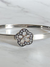 Load image into Gallery viewer, Marquesite Flower Thick Bangle
