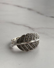Load image into Gallery viewer, Marcasite and Silver Leaf Ring
