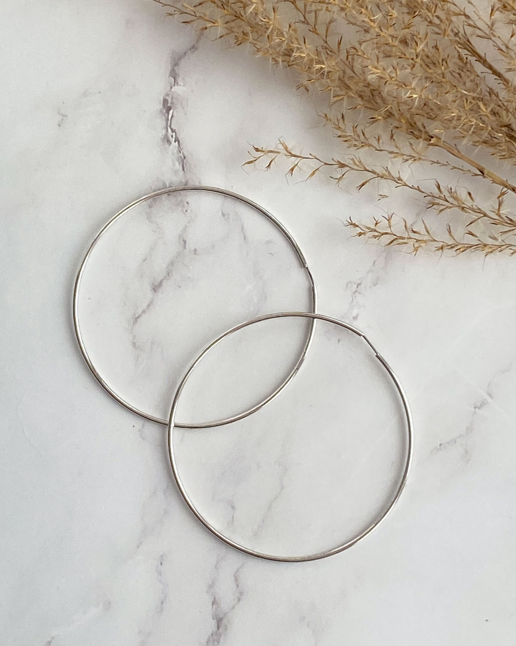 Large Smooth Hoops